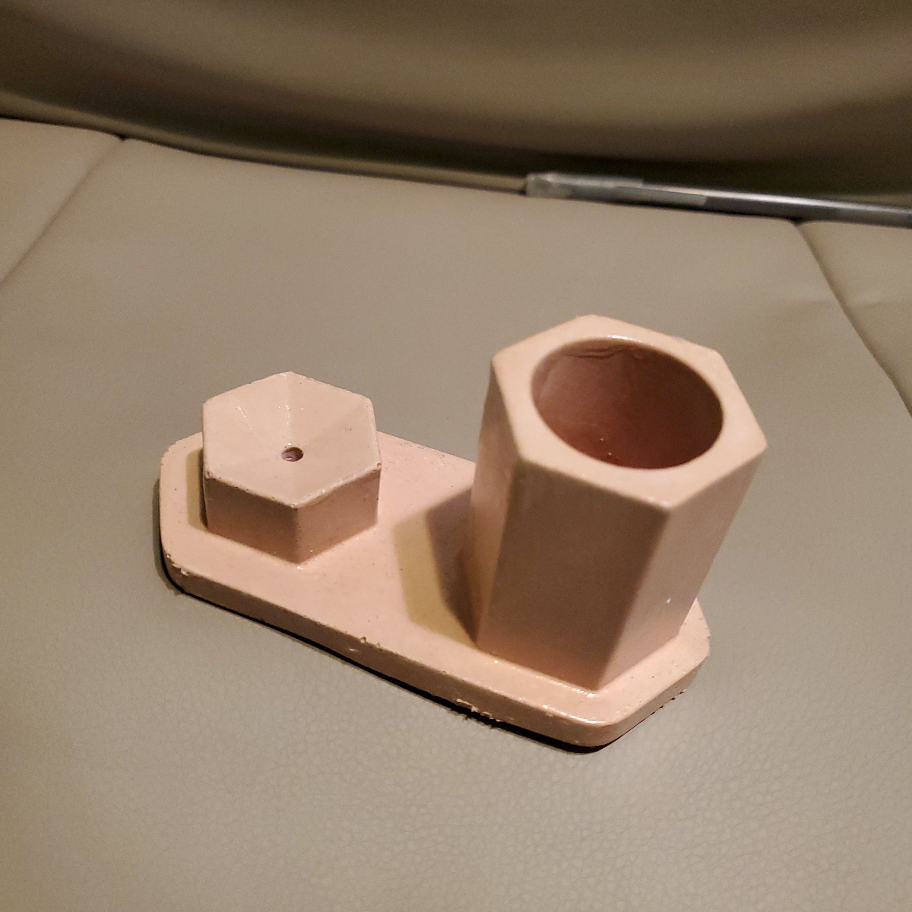 Stick incense holdee